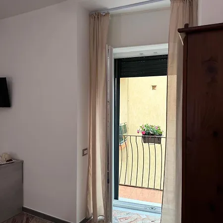 Couette-café Ninfa Roda 3*