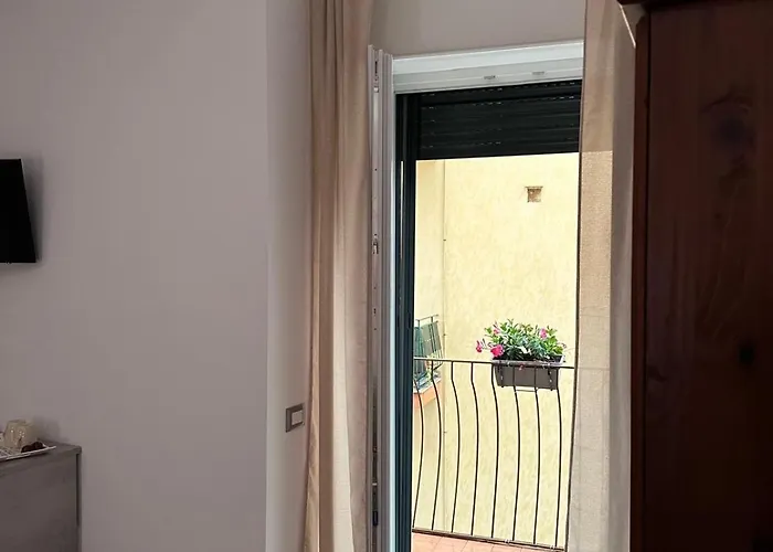 Alojamento de Acomodação e Pequeno-almoço Ninfa Roda 3*